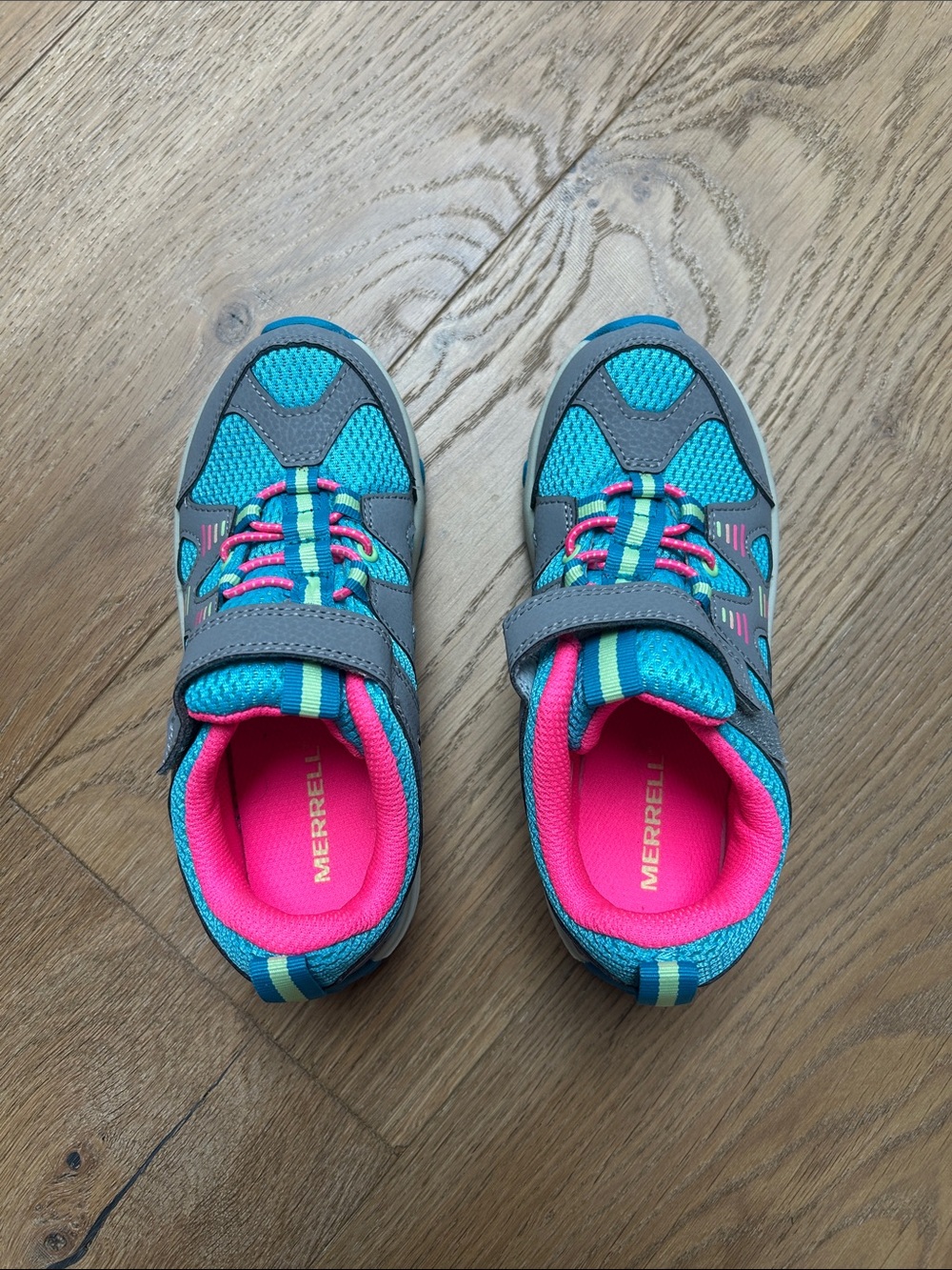 Merrell Kids Teal and Pink Athletic Sneakers size 1
